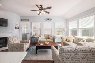 2407 Aspen Meadow Rd in Leander, TX - Building Photo - Building Photo