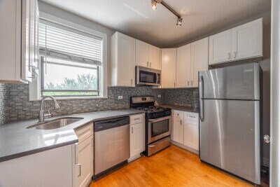 2322 N Rockwell St, Unit 1C in Chicago, IL - Foto de edificio - Building Photo