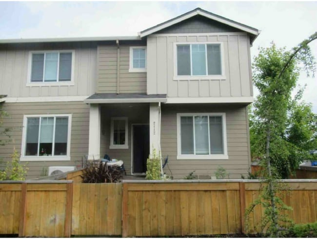 2112 NE 4 Seasons Ln in Vancouver, WA - Building Photo - Building Photo