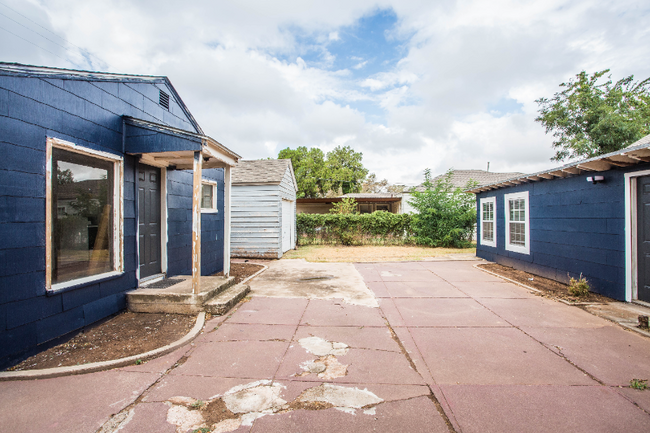 2409 30th St in Lubbock, TX - Building Photo - Building Photo