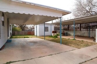 2100 Johnson St in Big Spring, TX - Building Photo - Building Photo