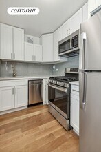 250 Mercer St in New York, NY - Building Photo - Building Photo