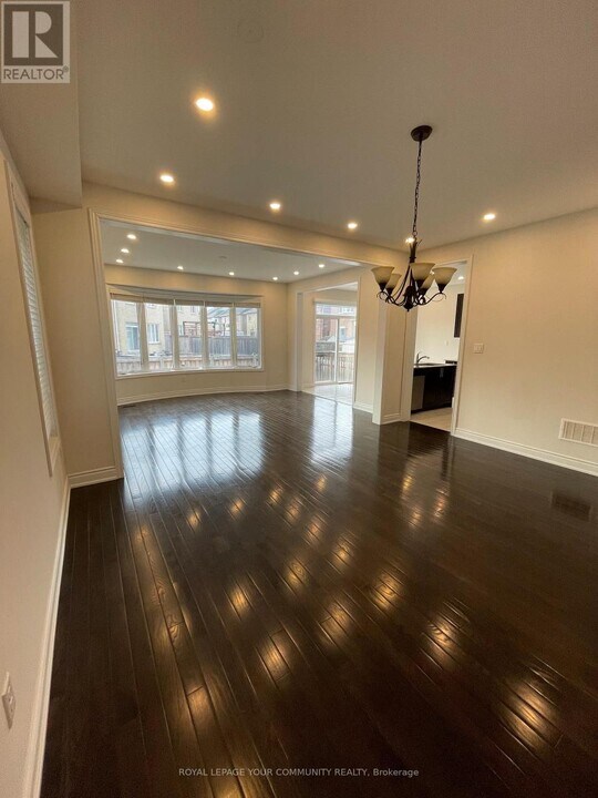 306 Cedar Hedge Rd in Milton, ON - Building Photo