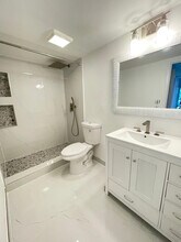 4800 NW 79th Ave in Doral, FL - Building Photo - Building Photo