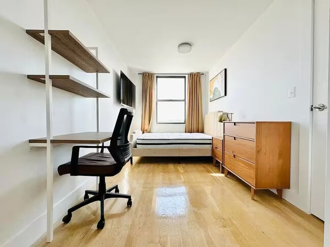 property at 951 Madison St