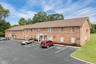 Creek Ridge Apartments in Knoxville, TN - Foto de edificio - Building Photo