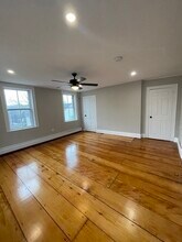 10 Lynn St-Unit -2 in Salem, MA - Building Photo - Building Photo