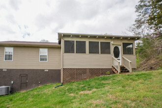 904 Tramel Rd in Sevierville, TN - Building Photo - Building Photo