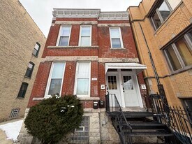 932 N Richmond St in Chicago, IL - Building Photo