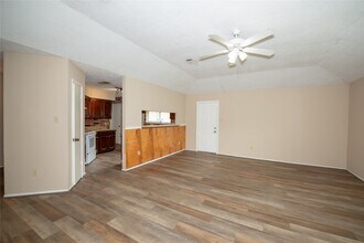 16774 Glen Eagle Dr N in Conroe, TX - Building Photo - Building Photo