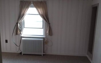 2044 Belton St, Unit 2 in Johnstown, PA - Building Photo - Building Photo