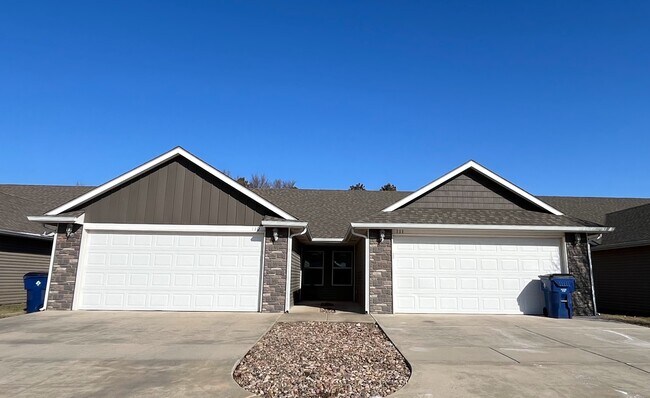 property at 5326 Hillside136