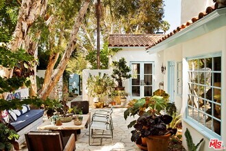 462 Mesa Rd in Santa Monica, CA - Building Photo - Building Photo