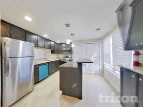 3695 Masthead Trail in Triangle, VA - Foto de edificio - Building Photo