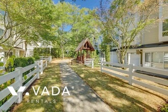 6588 Southoaks Crescent in Burnaby, BC - Building Photo - Building Photo