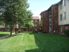 Regency Place in Detroit, MI - Building Photo - Building Photo