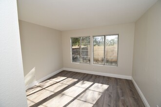 7368 Greenhaven Ave in Rancho Cucamonga, CA - Building Photo - Building Photo