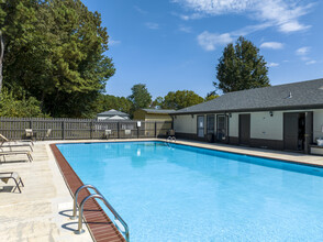 Shelton Park Apartments in Madison, AL - Foto de edificio - Building Photo