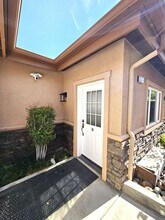 25084 Barton Rd in Loma Linda, CA - Building Photo - Building Photo