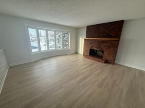 4313-4342 42 St in Bonnyville, AB - Building Photo - Building Photo