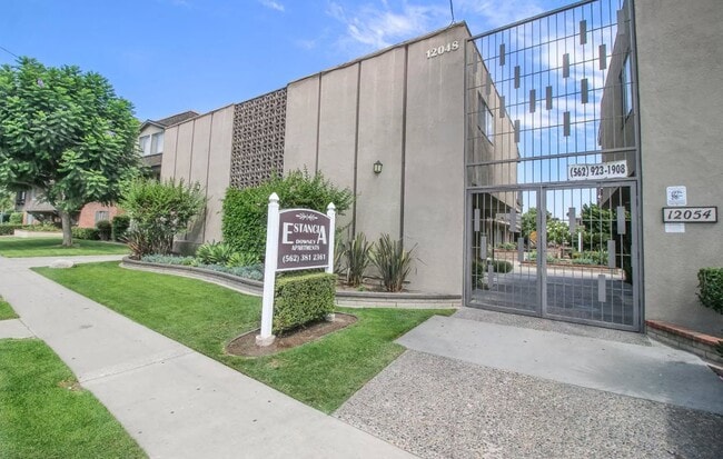 Estancia Downey Apartments in Downey, CA - Building Photo - Building Photo