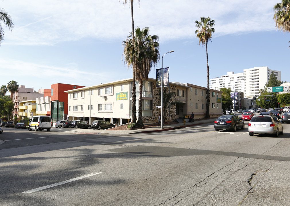 Franklin Manor in Los Angeles, CA - Building Photo