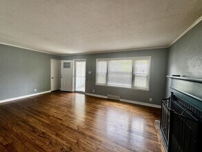 733 Churchill Dr in Charleston, WV - Building Photo - Building Photo