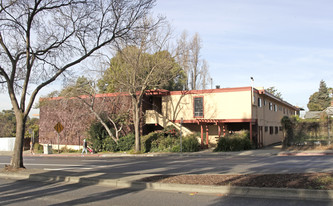 3451 35th Ave in Oakland, CA - Building Photo