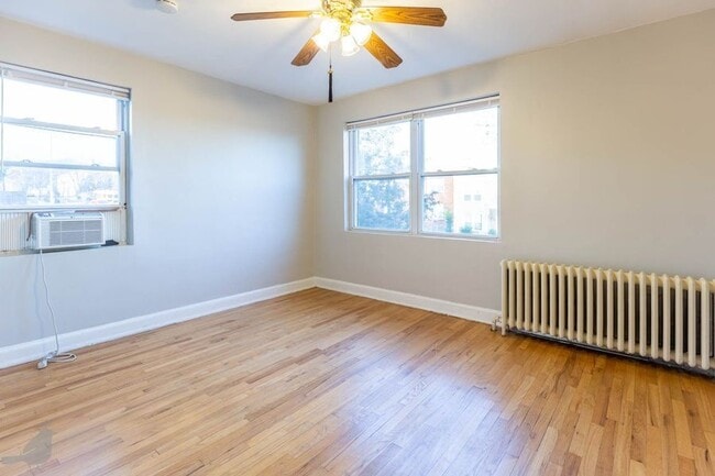 property at 928 19th St NE