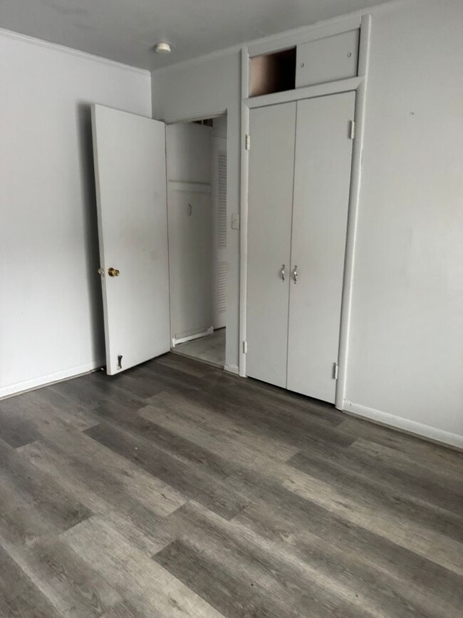 property at 10631 Saratoga St