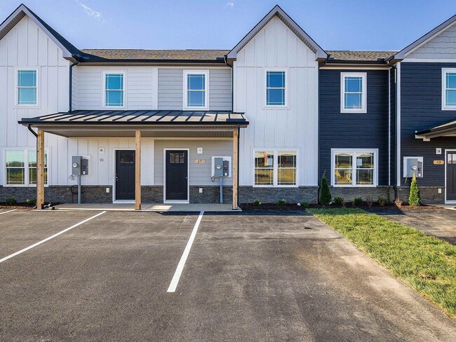 property at 17 Barnyard Cir