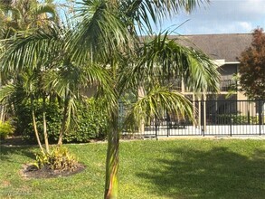 4912 Tamiami Trail E in Naples, FL - Building Photo - Building Photo