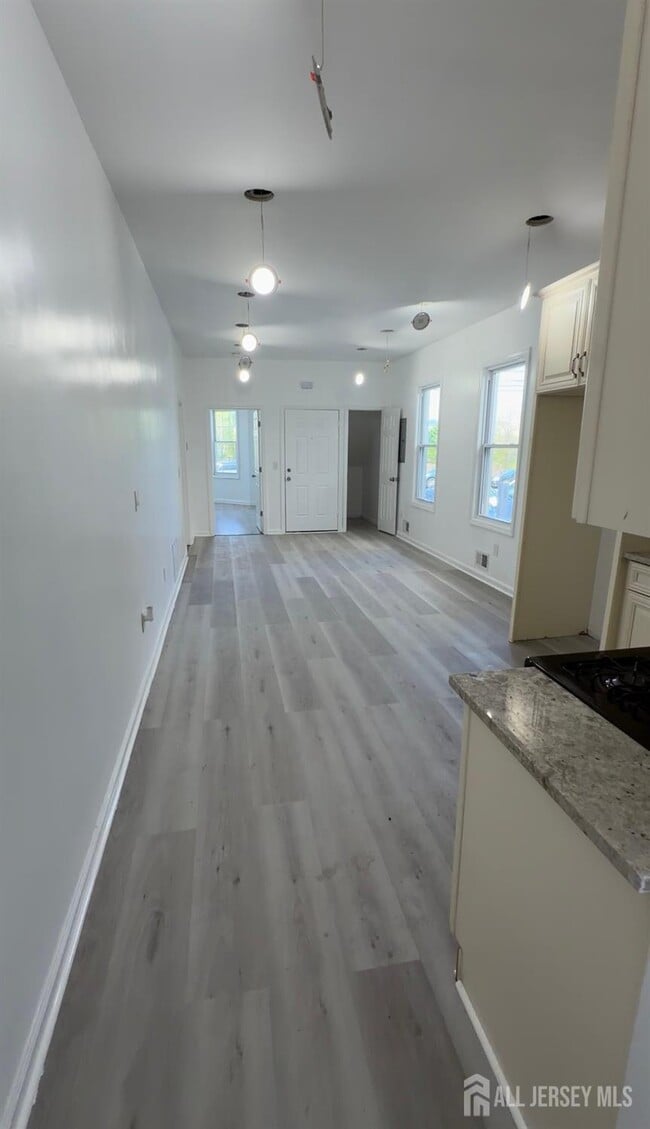 228 2nd St in Perth Amboy, NJ - Building Photo - Building Photo