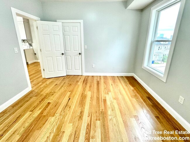 190 Hillside St, Unit 2 in Boston, MA - Building Photo - Building Photo