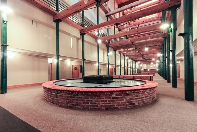 200 Market St in Lowell, MA - Building Photo - Building Photo