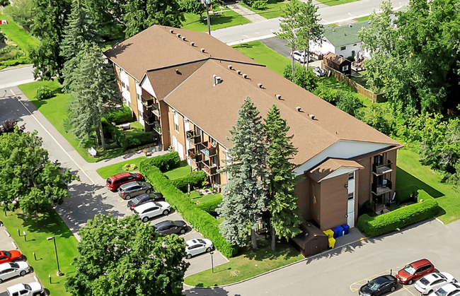 The Southview Apartments in Perth, ON - Building Photo - Building Photo