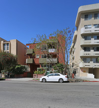 709 S Kingsley Dr in Los Angeles, CA - Foto de edificio - Building Photo