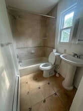 658 E 28th St in Paterson, NJ - Building Photo - Building Photo
