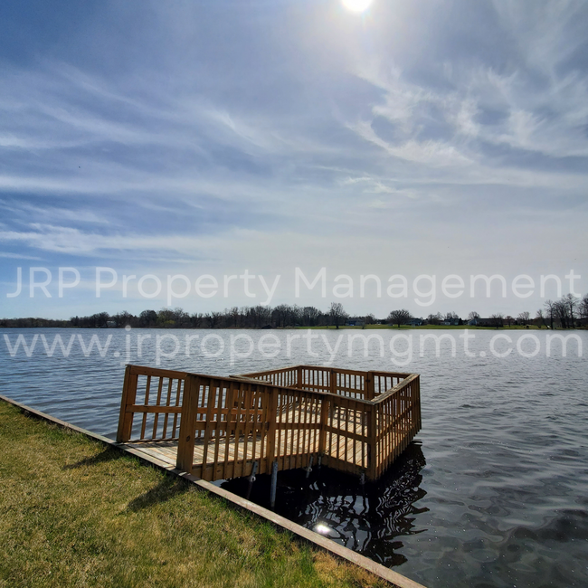 555 Norvell Beach Dr in Brooklyn, MI - Building Photo - Building Photo