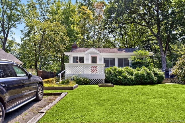 14 Mountain Trail in Pleasantville, NY - Foto de edificio - Building Photo