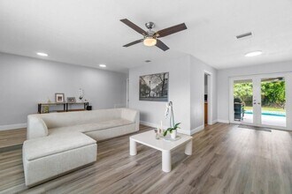 1031 SW 11th St in Boca Raton, FL - Building Photo - Building Photo