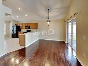 7336 Pulteney Dr in Wesley Chapel, FL - Building Photo - Building Photo