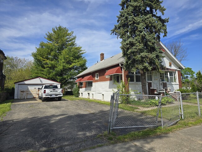 property at 9935 Broadstreet Ave