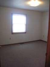 1118 Mark Ave, Unit a in Tomah, WI - Building Photo - Building Photo