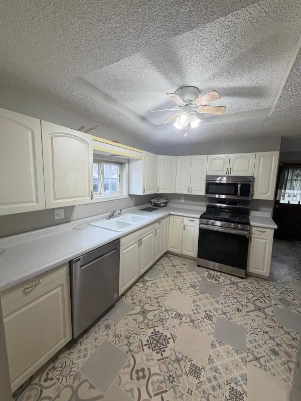 3037 Meredith Ave in Indianapolis, IN - Building Photo - Building Photo