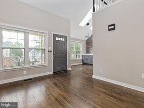 9420 William Kirk Ln in Burke, VA - Building Photo - Building Photo