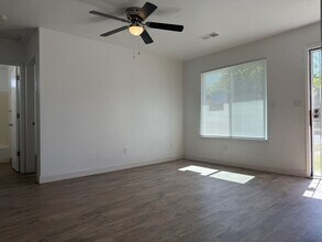 1211-1215 H St in Merced, CA - Building Photo - Building Photo