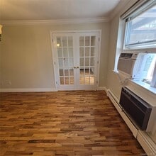 241 Kearsing Pkwy in Monsey, NY - Building Photo - Building Photo