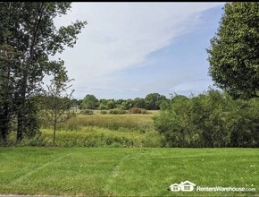 2024 Gresham Ave N in Oakdale, MN - Building Photo - Building Photo