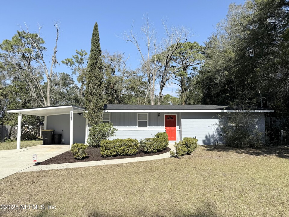 7141 Beth Ann Terrace in Jacksonville, FL - Building Photo